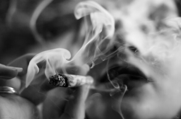 Lady Smoking | Indacloud